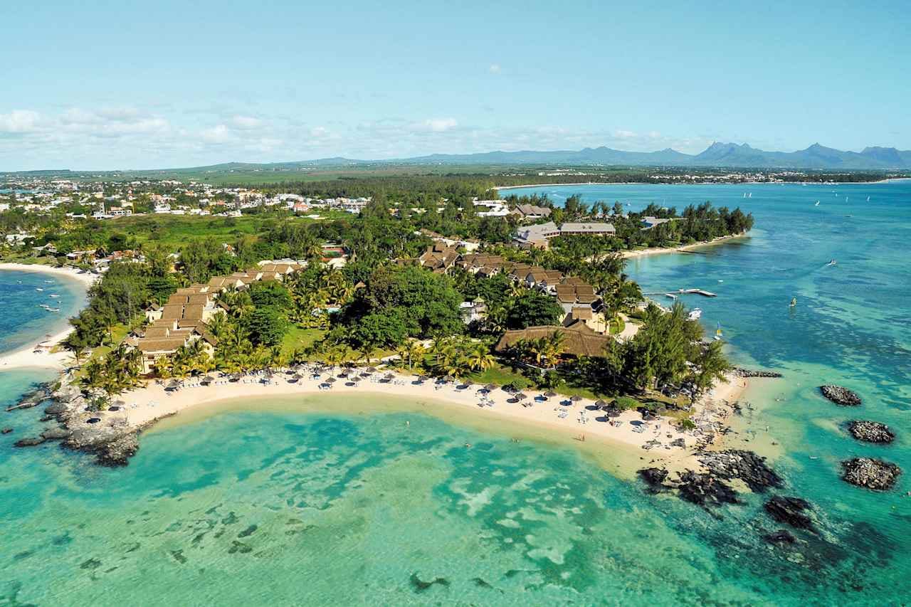 Отель Canonnier Beachcomber Golf Resort & Spa 4* на Маврикии