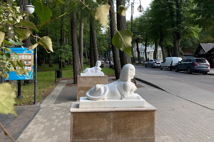 Скульптуры Сфинкс