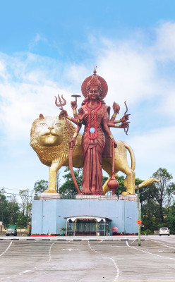 Mauritius: Shiva statue