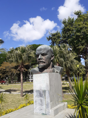 Mauritius: Lenin Statue Bust