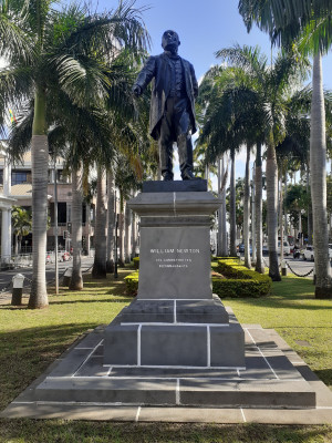 Mauritius: Statue of William Newton