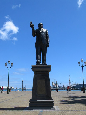 Mauritius: Statue of Sir Seewoosagur Ramgoolam